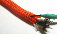 ワイヤーのために割れた編みこみにスリーブを付けることを包んでいるオレンジ ペット自己は保護を利用する