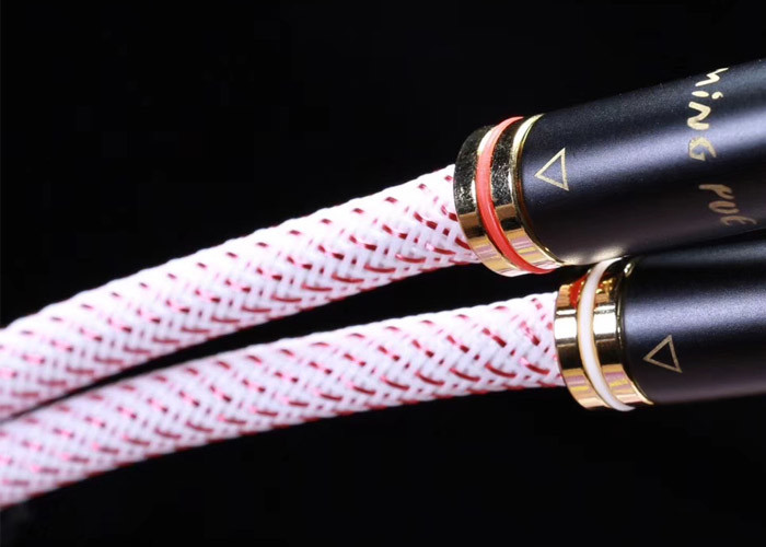 ケーブル管理のために耐久力のある拡張できるワイヤー黒の電気に編みこみにスリーブを付けること
