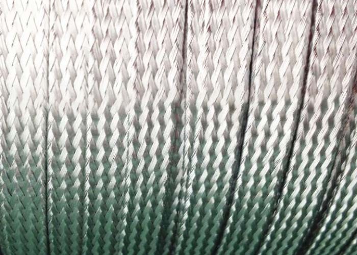 金属の編みこみのホースの保護のために自動車にステンレス鋼の編まれたスリーブを付けること